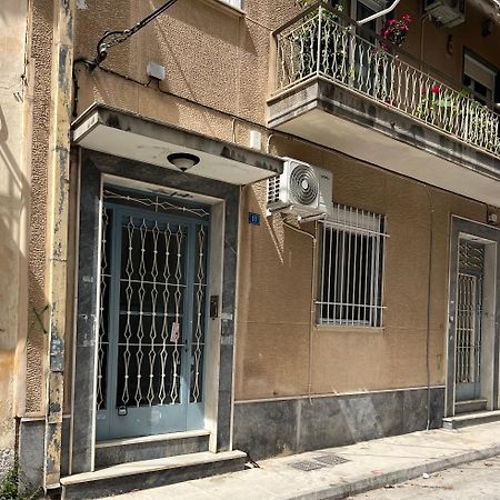 アテネΖεστή Φωλίτσα Στο Κέντρο.アパートメント エクステリア 写真