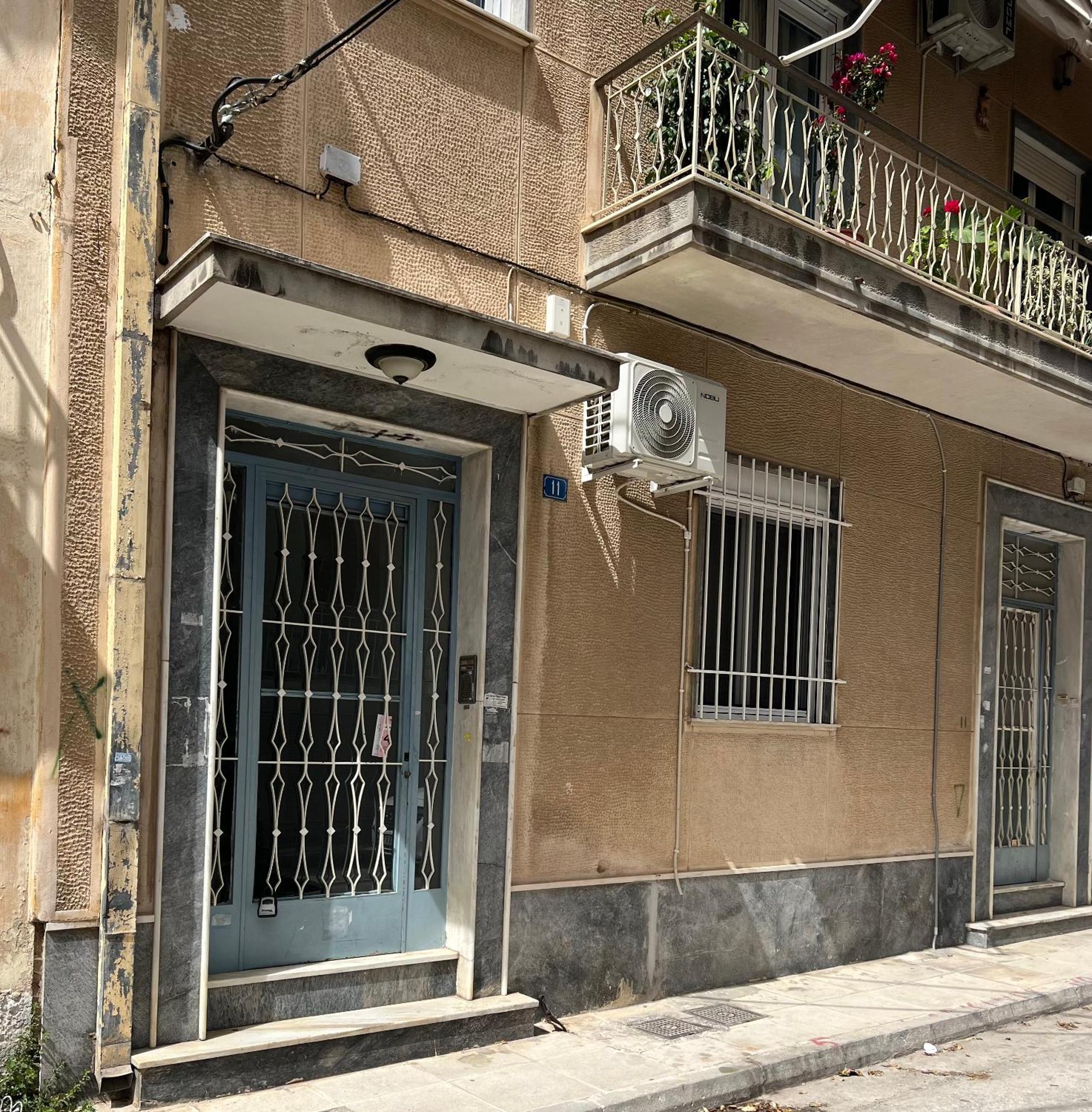 アテネΖεστή Φωλίτσα Στο Κέντρο.アパートメント エクステリア 写真